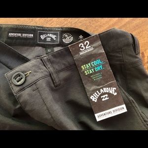Black 32” men’s Billabong shorts